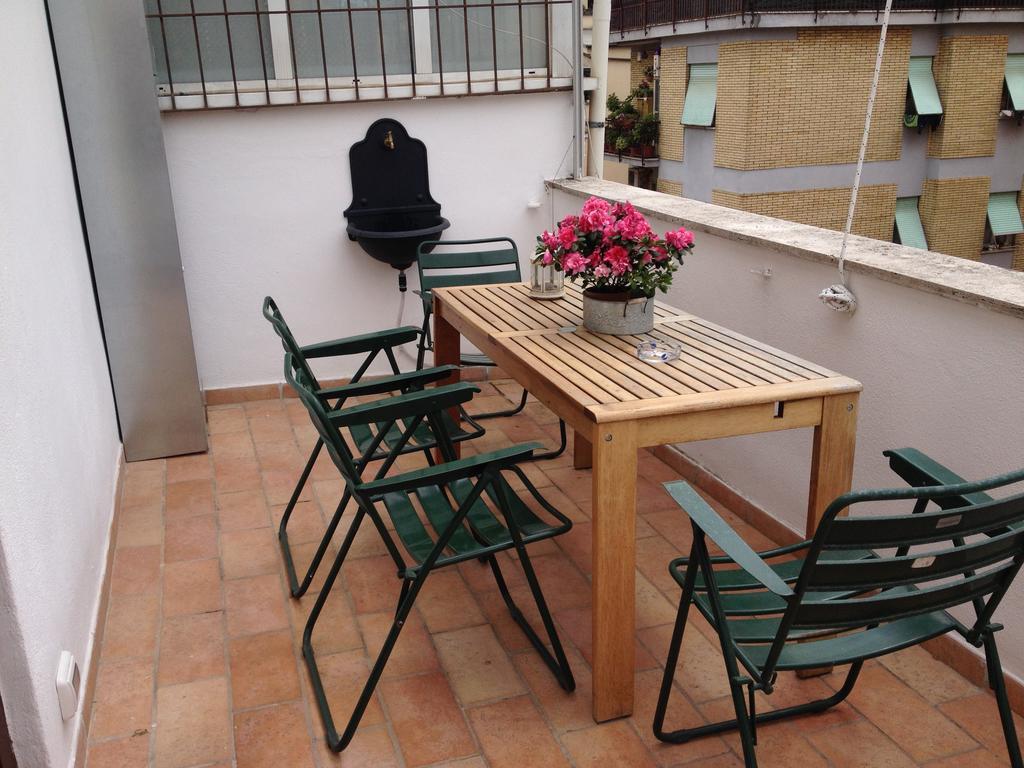 L'attichetto Di Ponte Milvio A Centro Apartment Rom